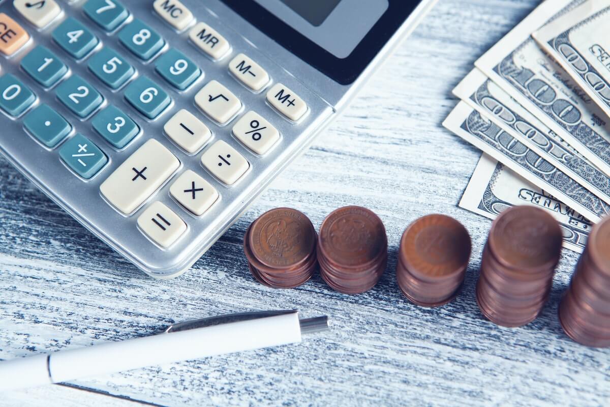 How to Calculate Your Tax Liability From Your Income and Expenses